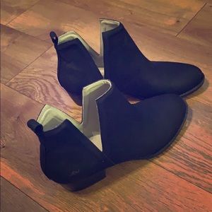 Ankle boots